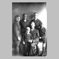 079-1088 Familie Ernst Lewerenz im Jahre 1946.jpg